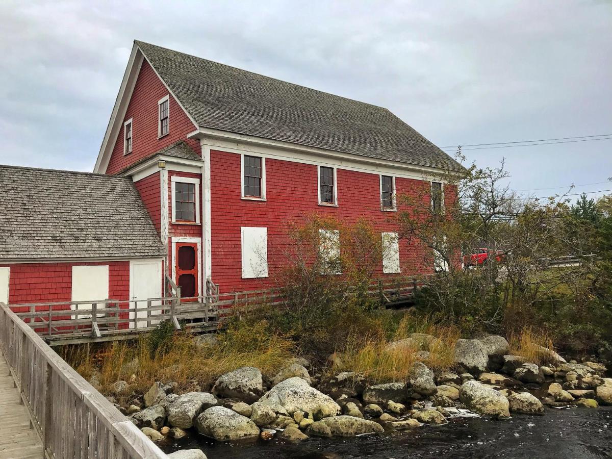 The East Wind Guesthouse Clark's Harbour 외부 사진